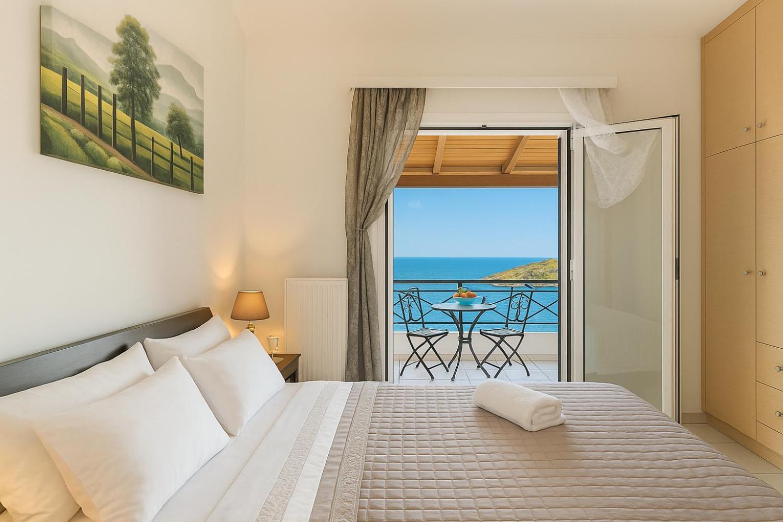 Coastal Paradise Found - Komis' Private Pool Retreat 圣尼古拉奥斯 外观 照片