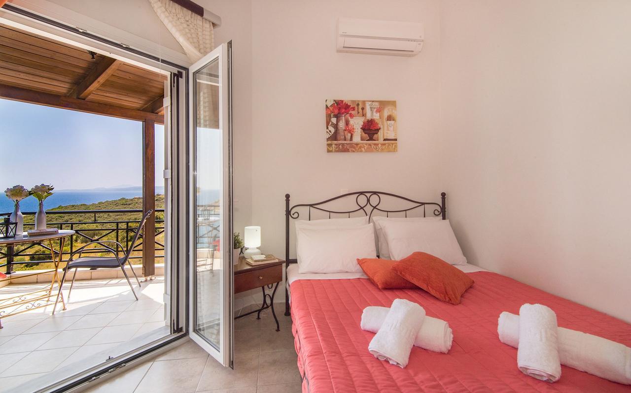 Coastal Paradise Found - Komis' Private Pool Retreat 圣尼古拉奥斯 外观 照片